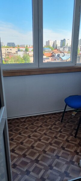 Titan, 5 minute metrou Piata Trapezului,