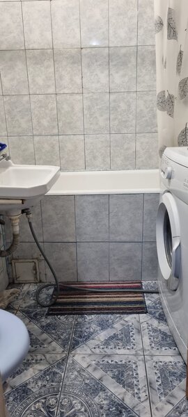 Titan, 5 minute metrou Piata Trapezului,