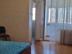 Titan, 5 minute metrou Piata Trapezului